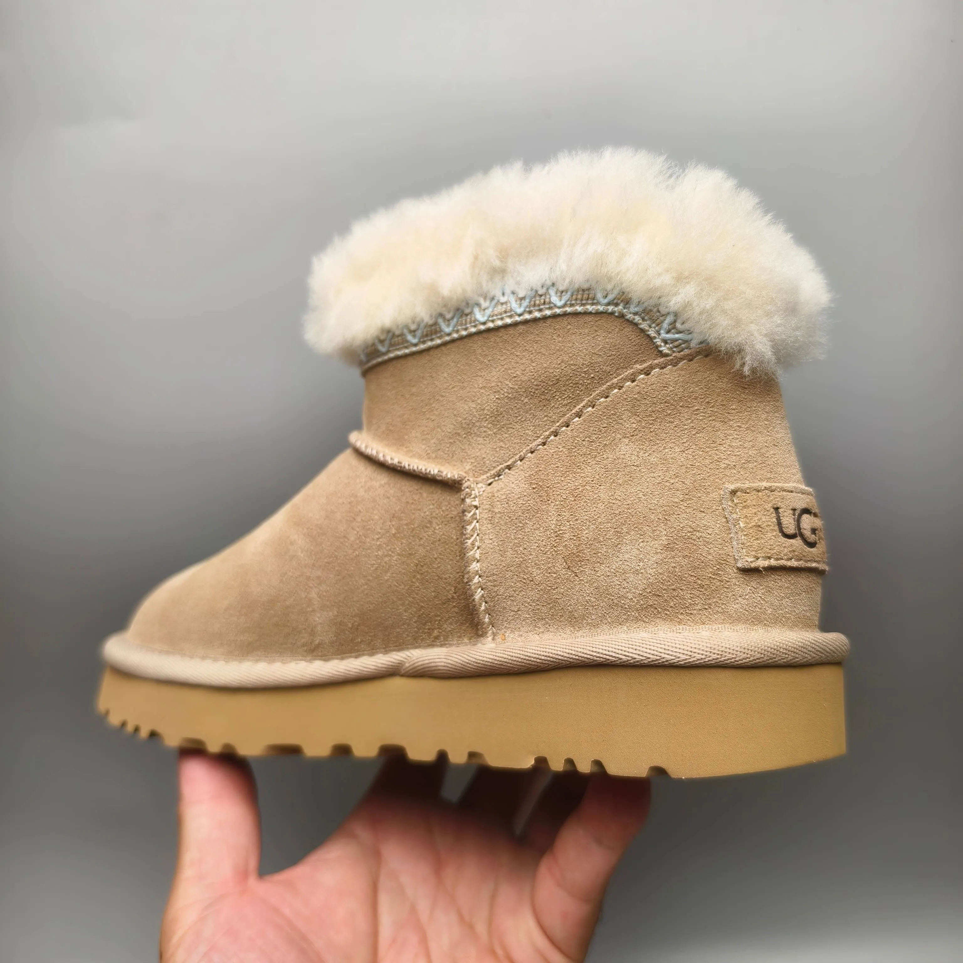 💰520 UGG sheepskin all-in-one snow boots 4496 Ethnic style low-top casual women's shoes Color: Maroon Sand Matching size: 35-40